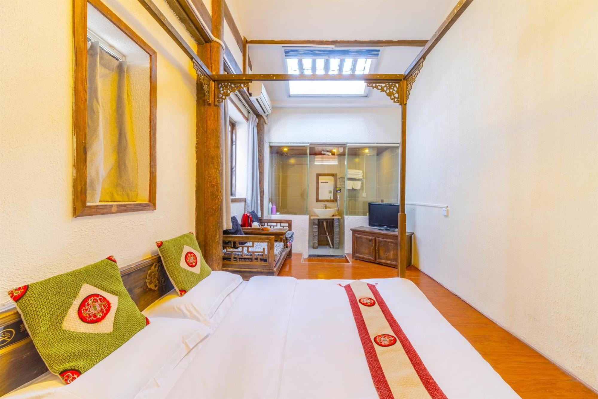 Lewo Guest House Лицзян Экстерьер фото