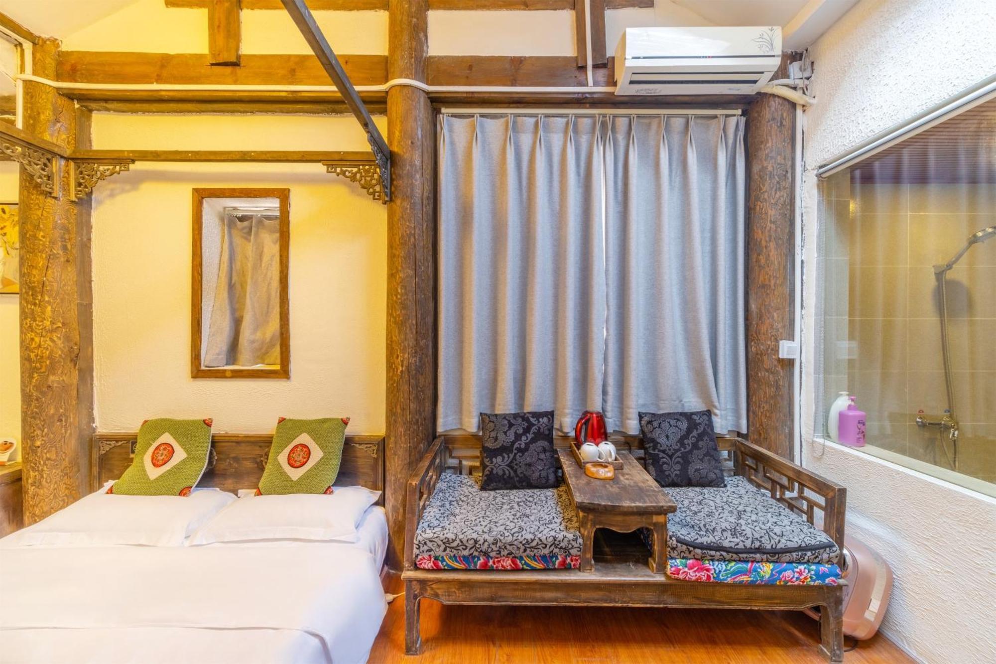 Lewo Guest House Лицзян Экстерьер фото