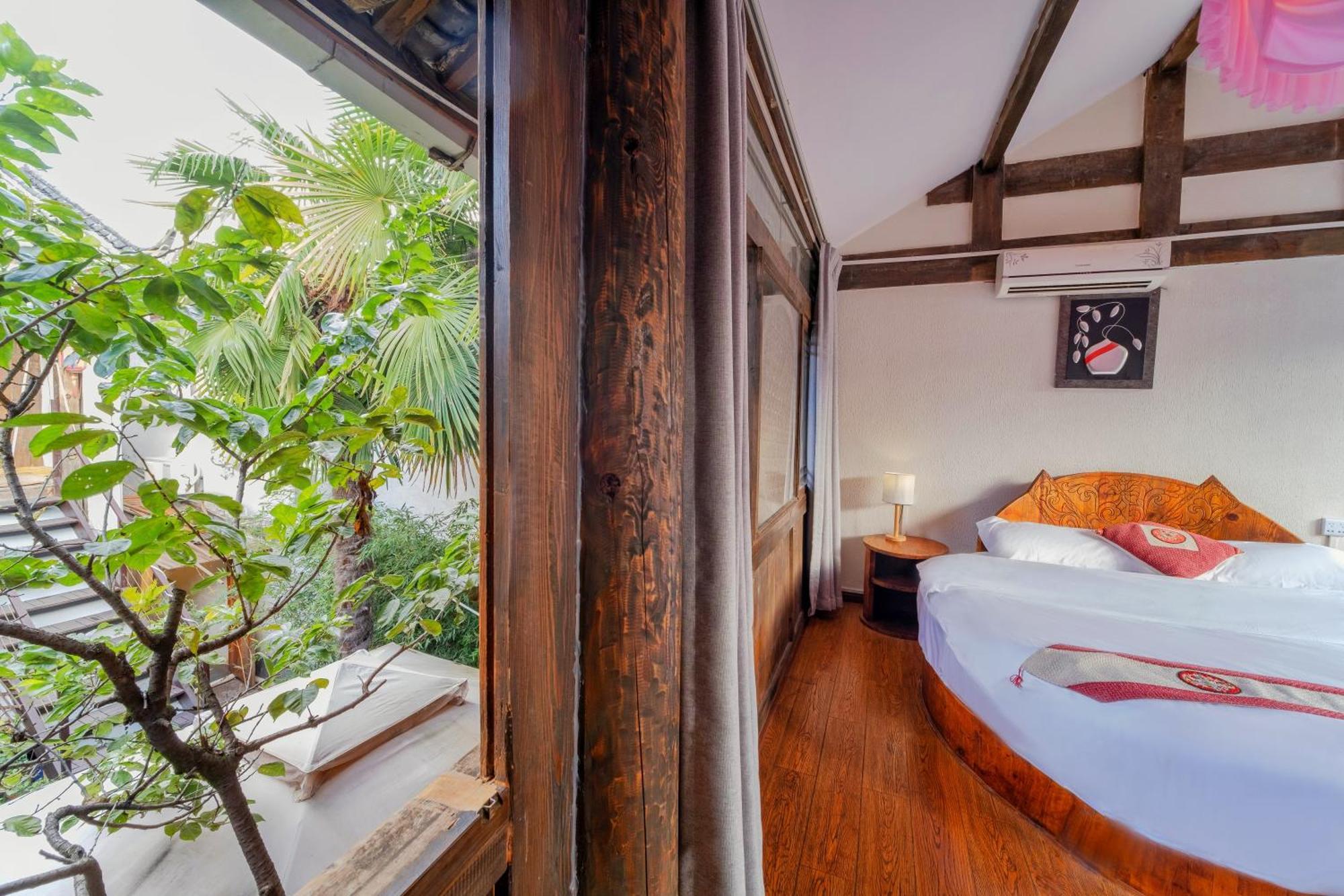 Lewo Guest House Лицзян Экстерьер фото